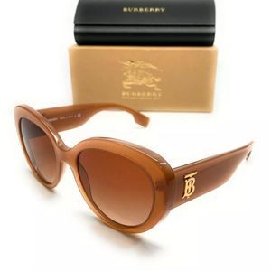 Burberry Women's Brown Sunglasses!